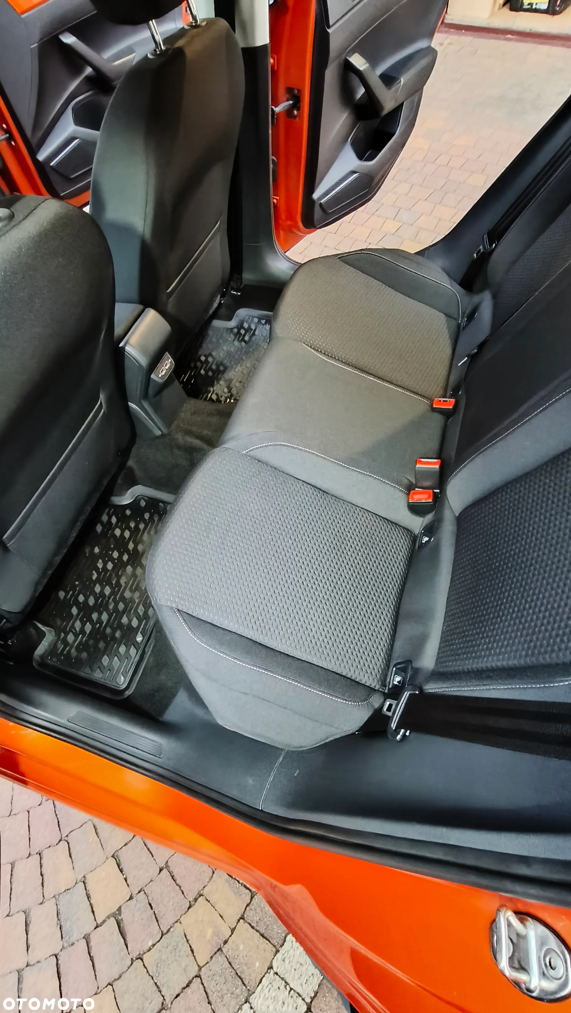 Volkswagen Polo 1.0 TSI Comfortline DSG - 5