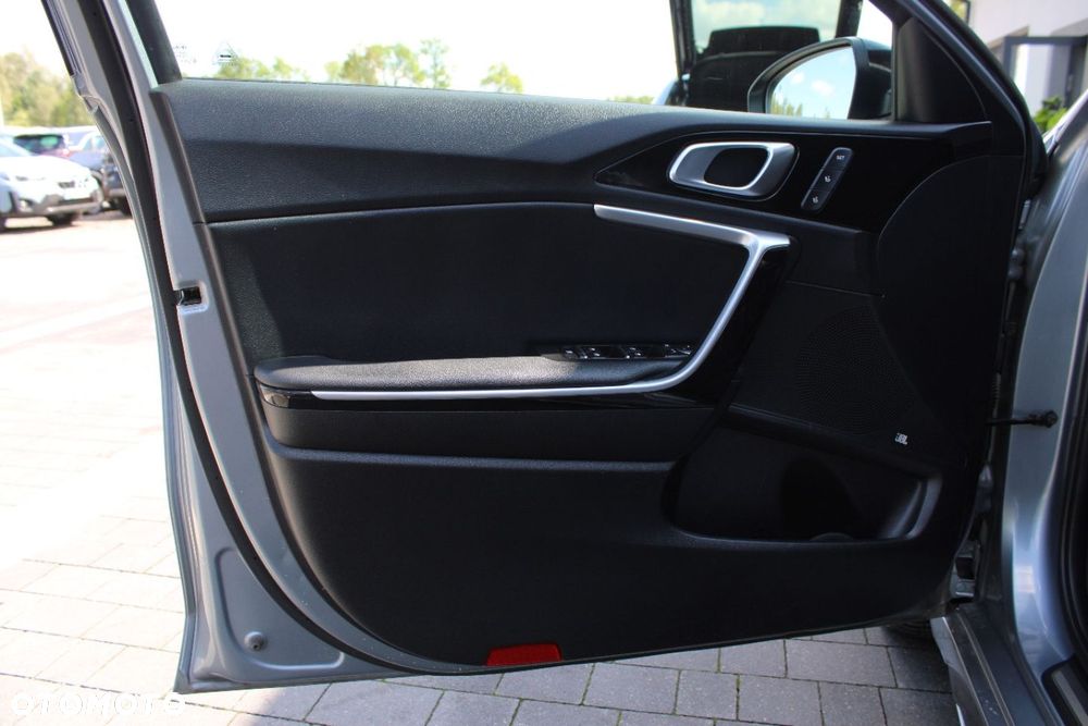 Kia ProCeed - 22