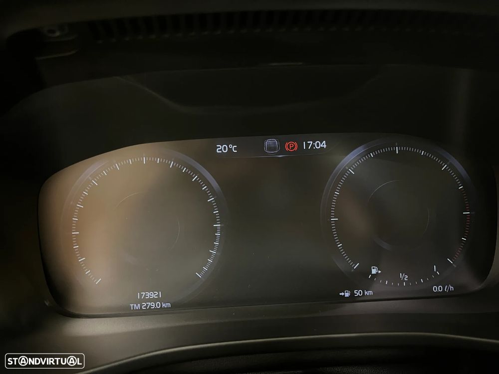 Volvo XC 40 2.0 D3 Momentum - 10