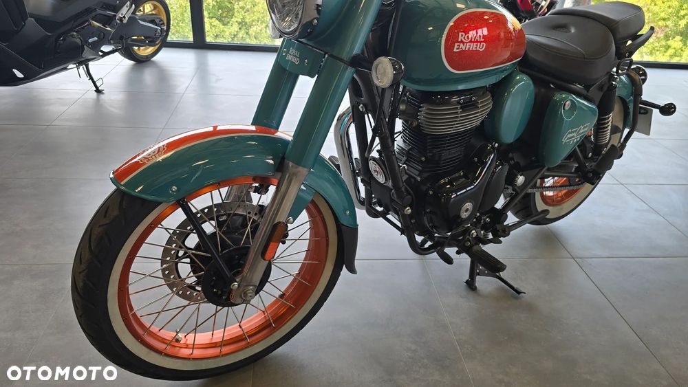 Royal Enfield Classic - 6
