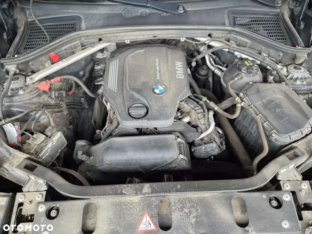 BMW X4 xDrive20d xLine - 30