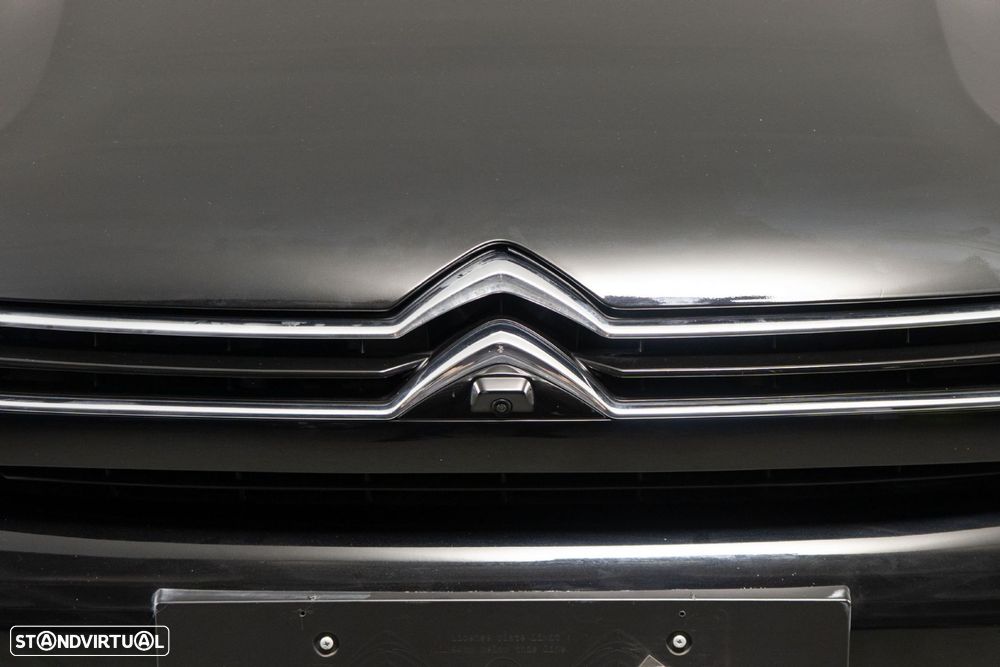 Citroën C5 X 1.6 Hybrid Shine Pack e-EAT8 - 18