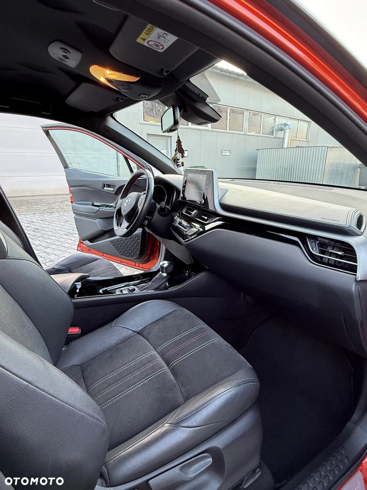 Toyota C-HR 2.0 Hybrid GR Sport - 11