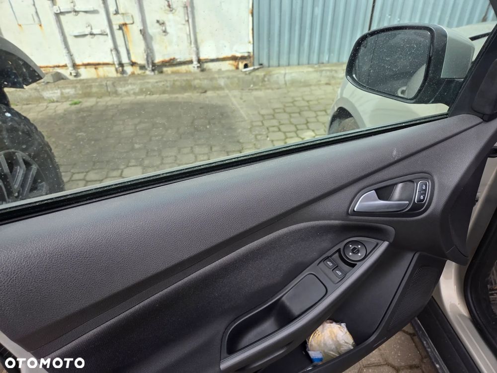 Ford Focus - 13