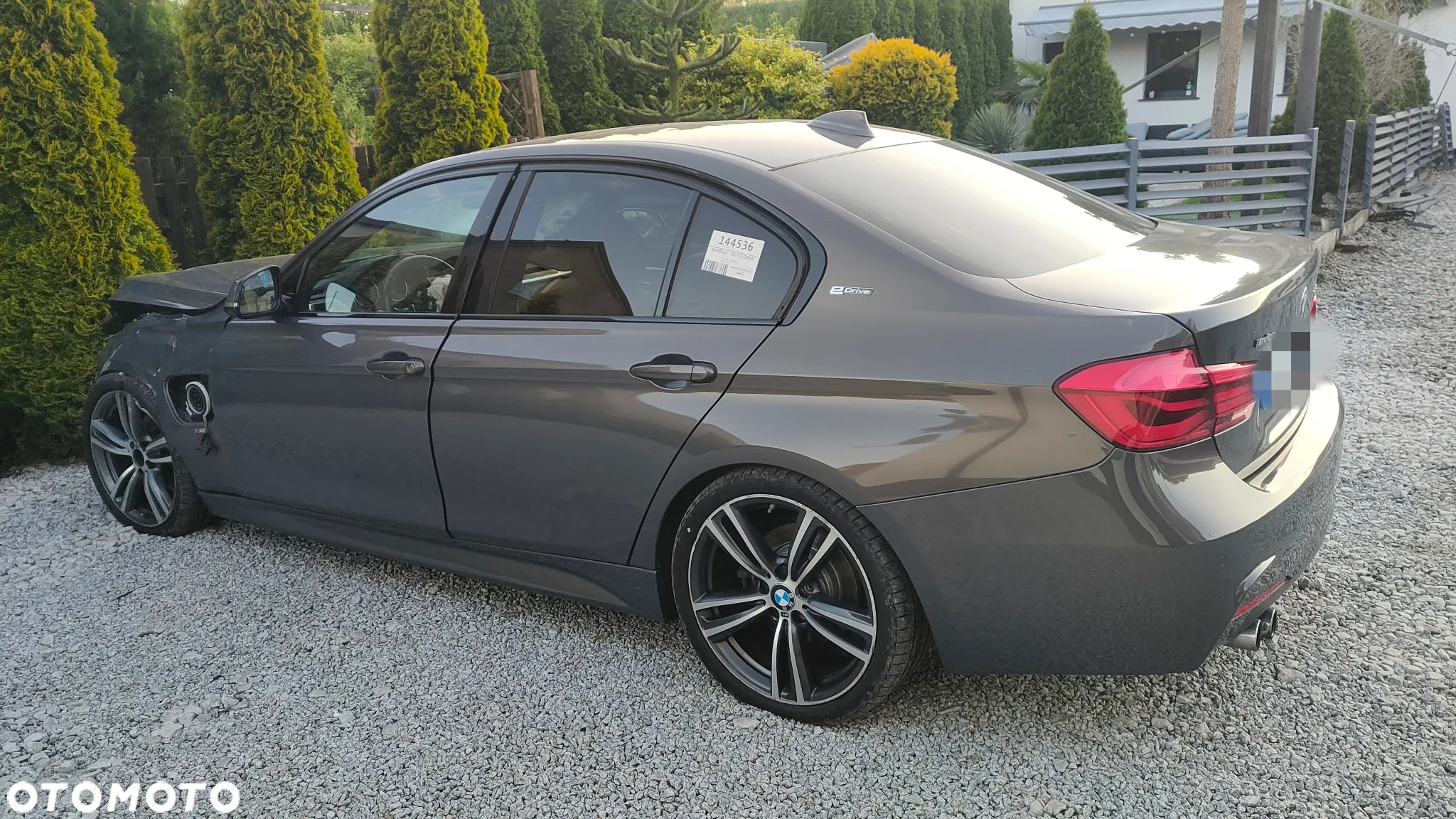 BMW Seria 3 330e iPerformance - 2