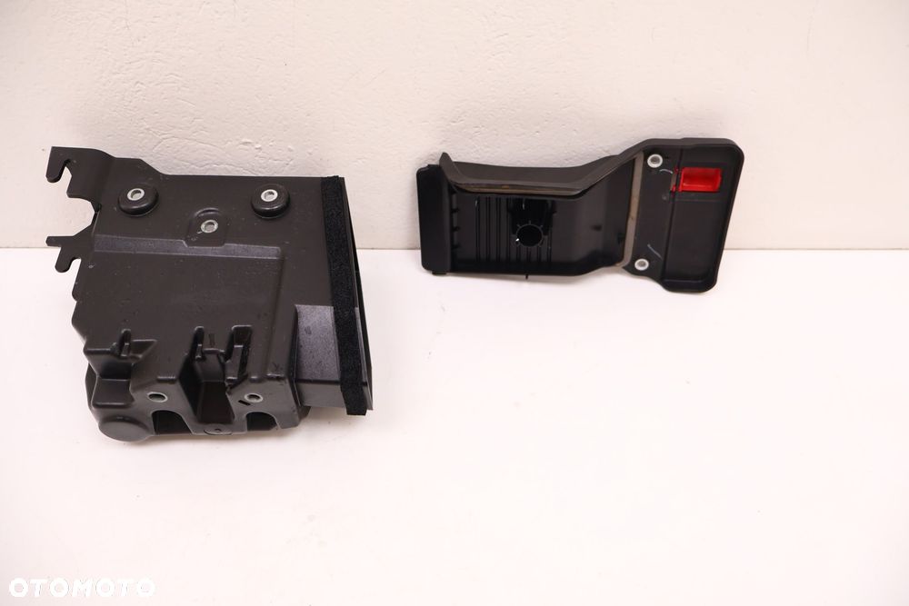 VOLVO XC60 II 2.0 T4 OBUDOWA AKUMULATORA 31651455, 32244071 - 5