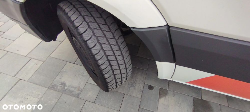 Volkswagen Crafter - 14