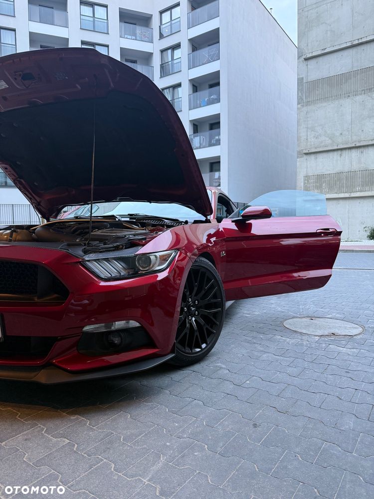 Ford Mustang 5.0 V8 GT - 2