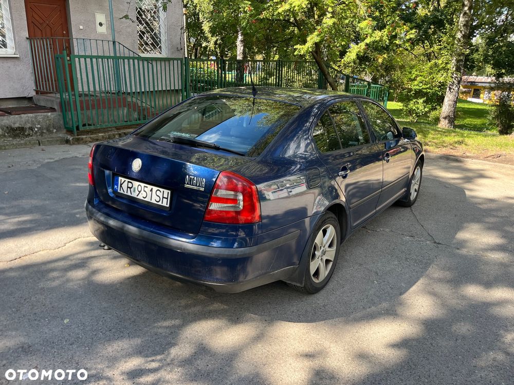 Skoda Octavia 2007 photo 2