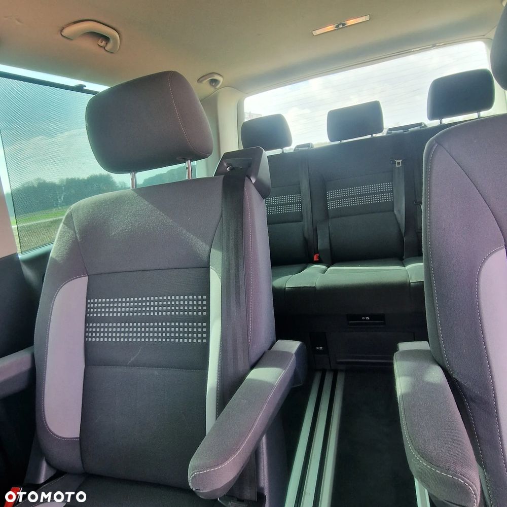 Volkswagen Multivan - 16