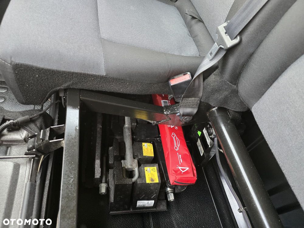 Nissan Interstar - 9