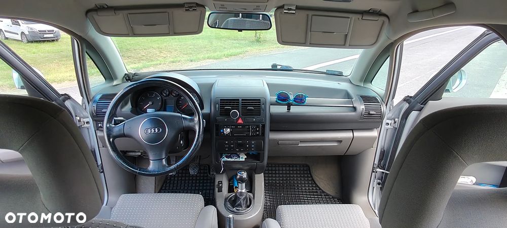 Audi A2 1.4 - 9