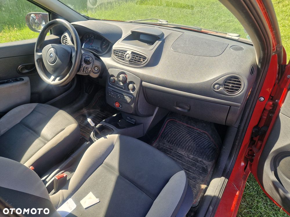 Renault Clio - 5