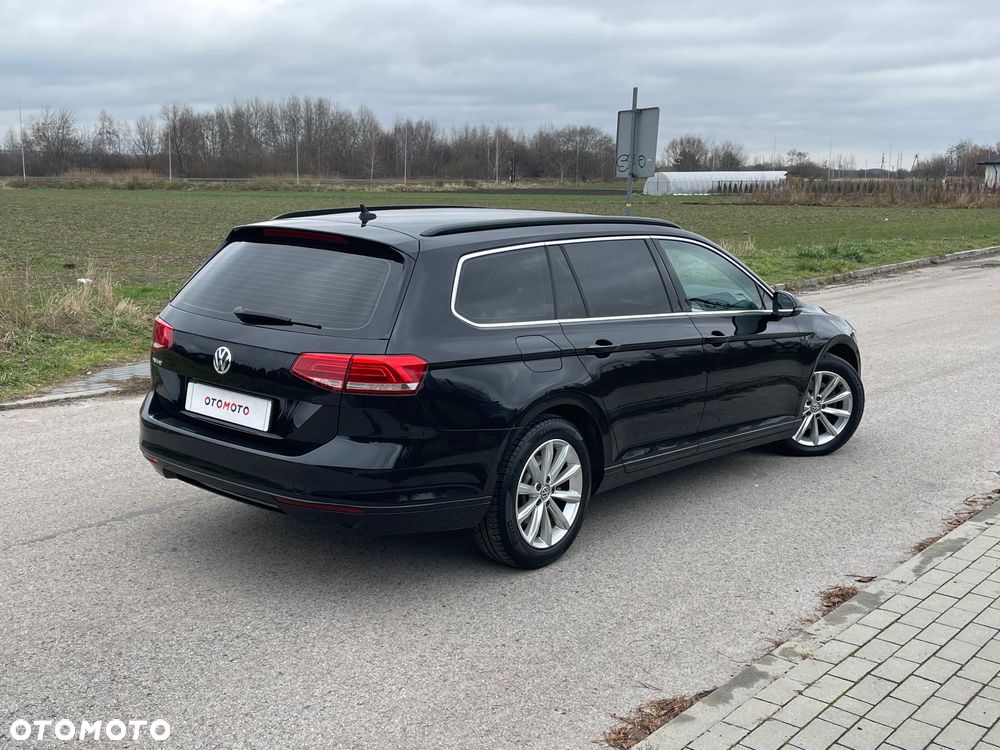 Volkswagen Passat 2.0 TDI DSG (BlueMotion Technology) Comfortline - 21