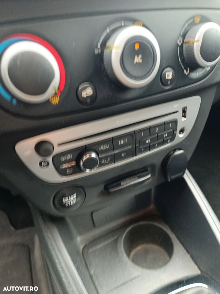 Renault Megane 1.5 dCi Dynamique - 7