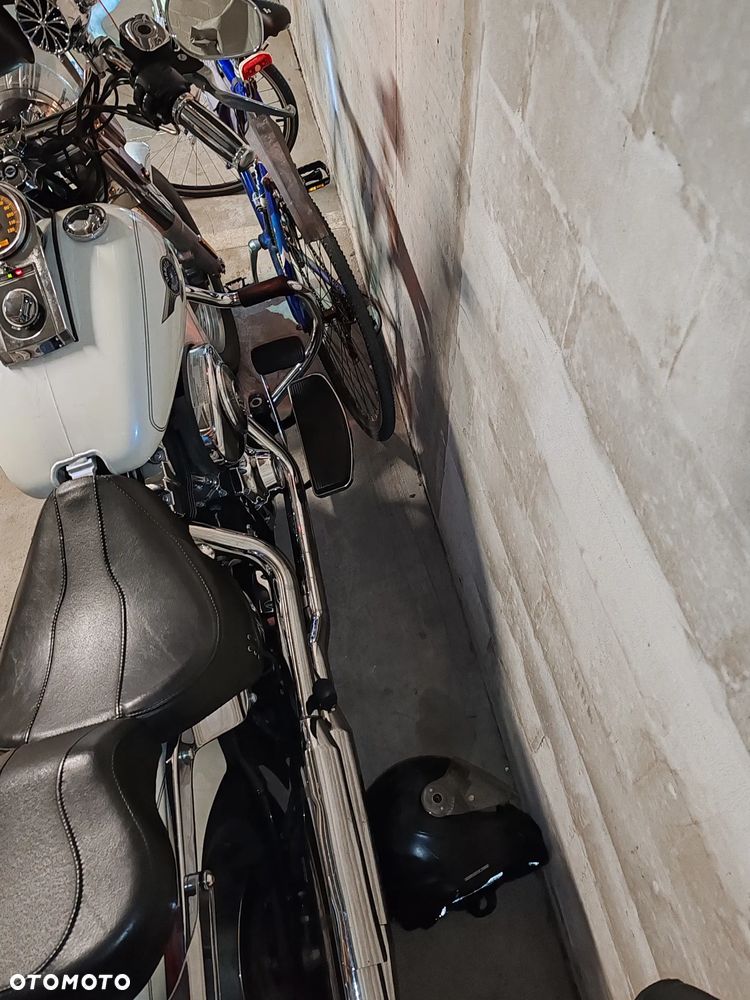 Harley-Davidson Dyna Fat Bob - 6