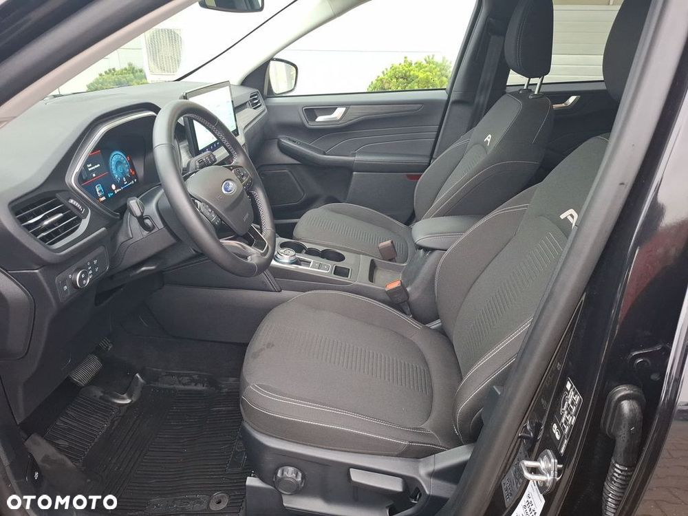 Ford Kuga - 17