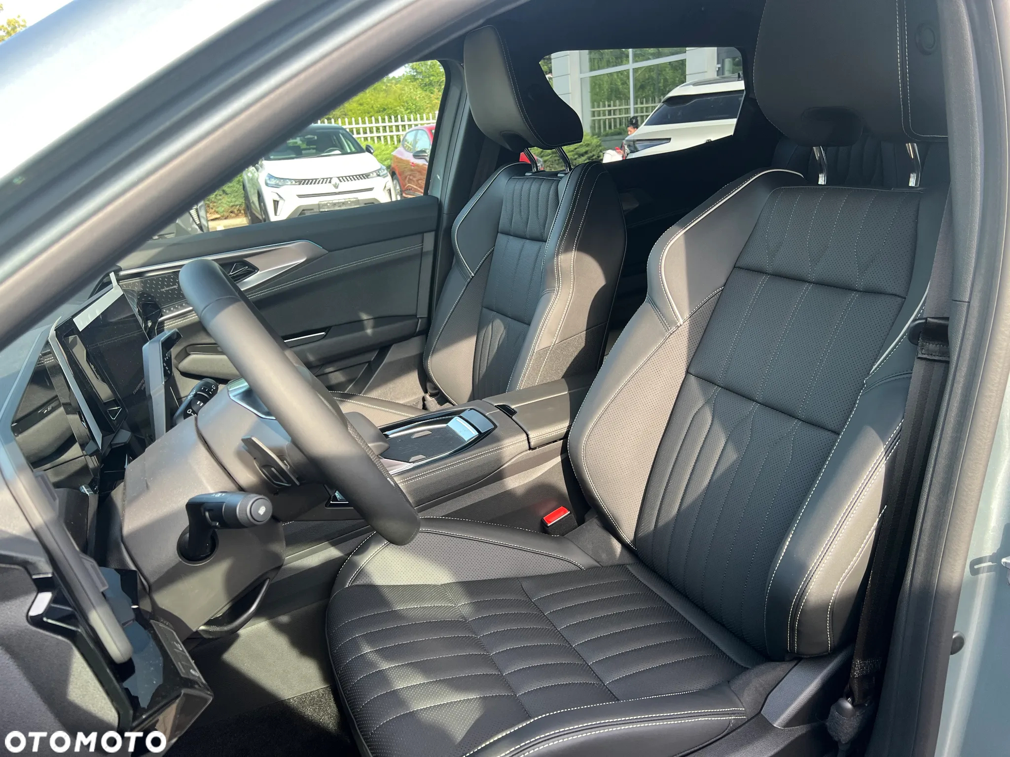 Renault Espace 1.2 E-Tech Full Hybrid 200 Iconic MMT 5os - 11