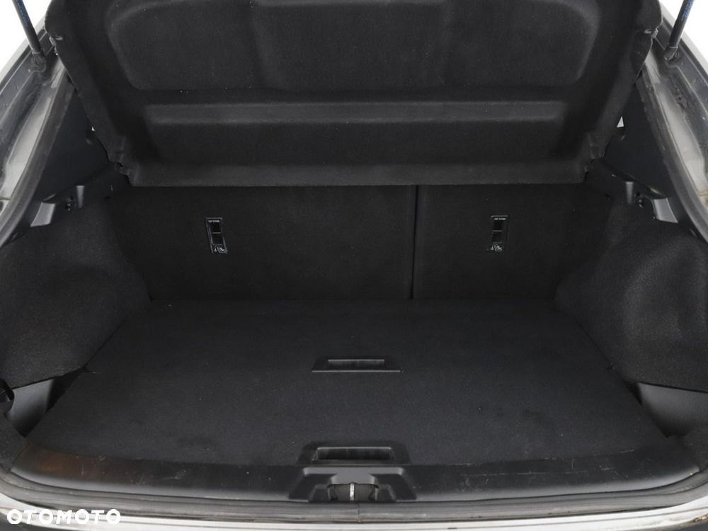 Nissan Qashqai 1.6 DIG-T N-Connecta - 21