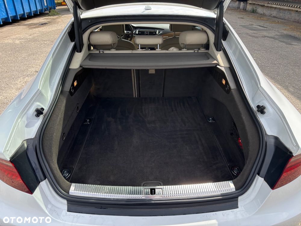 Audi A7 Sportback - 11