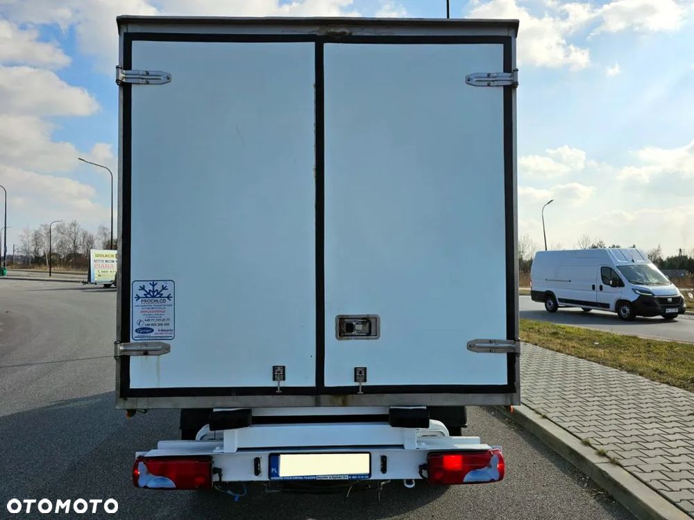 Mercedes-Benz Sprinter - 10