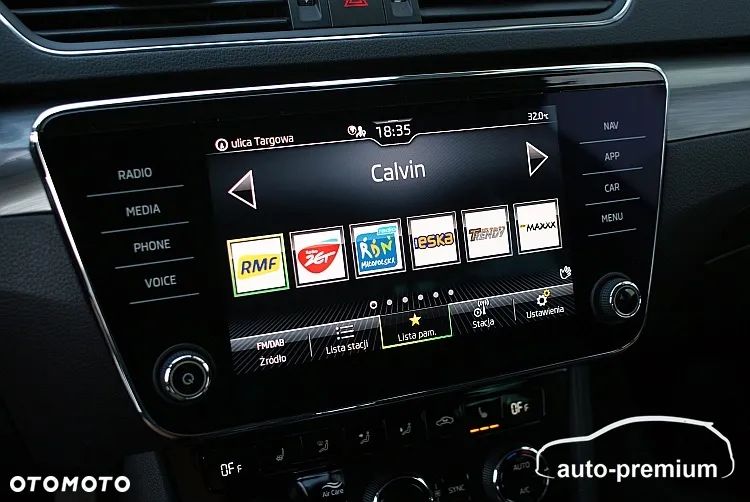 Skoda Superb 2.0 TDI SCR Ambition DSG - 14