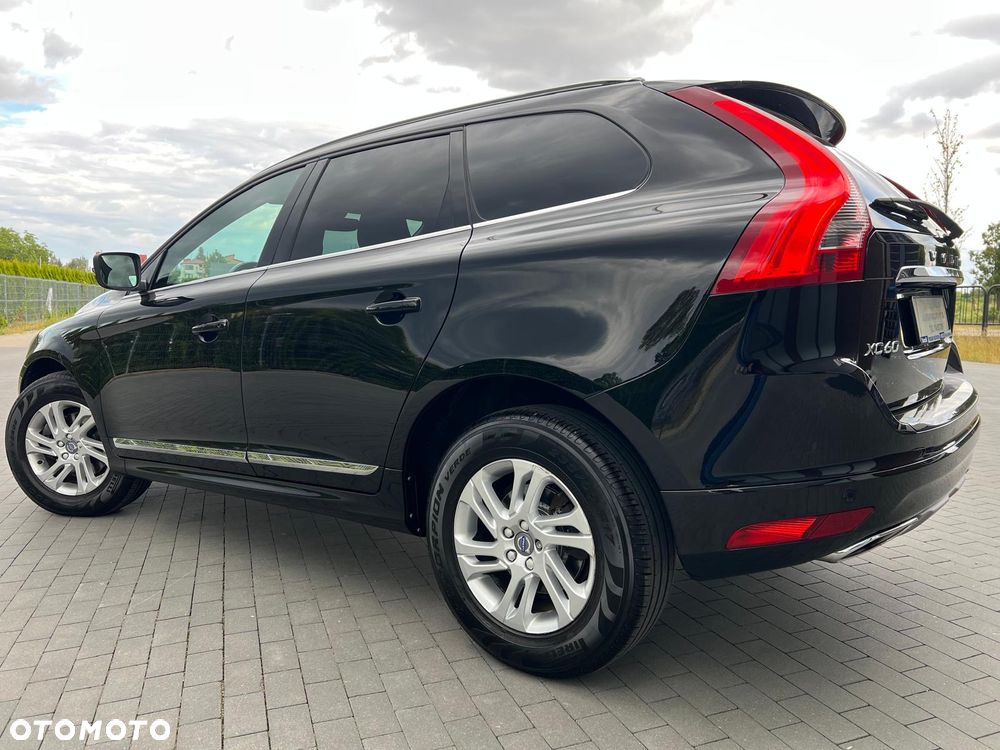 Volvo XC 60 D4 AWD Geartronic Summum - 3