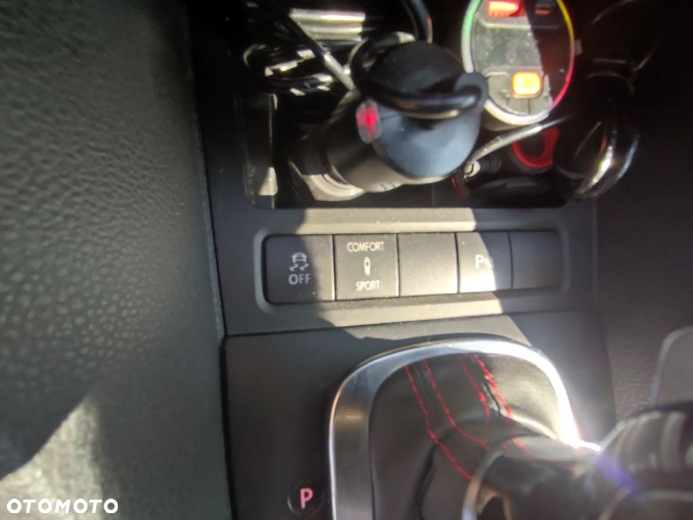 Volkswagen Golf 2.0 GTI DSG - 17