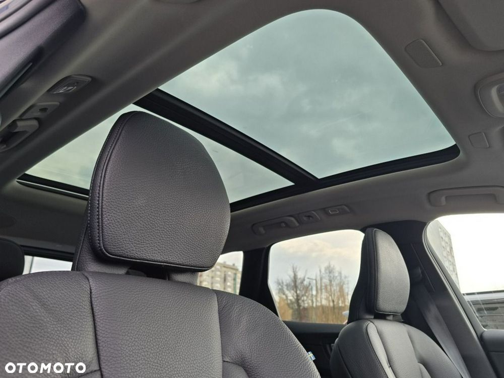 Volvo XC 60 B5 B AWD Ultra Dark - 13