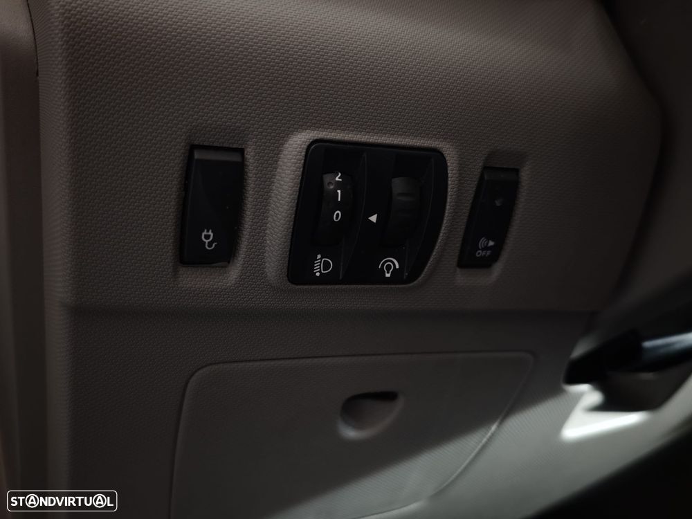 Renault Zoe (c/ Bateria) 22 kwh Life - 37