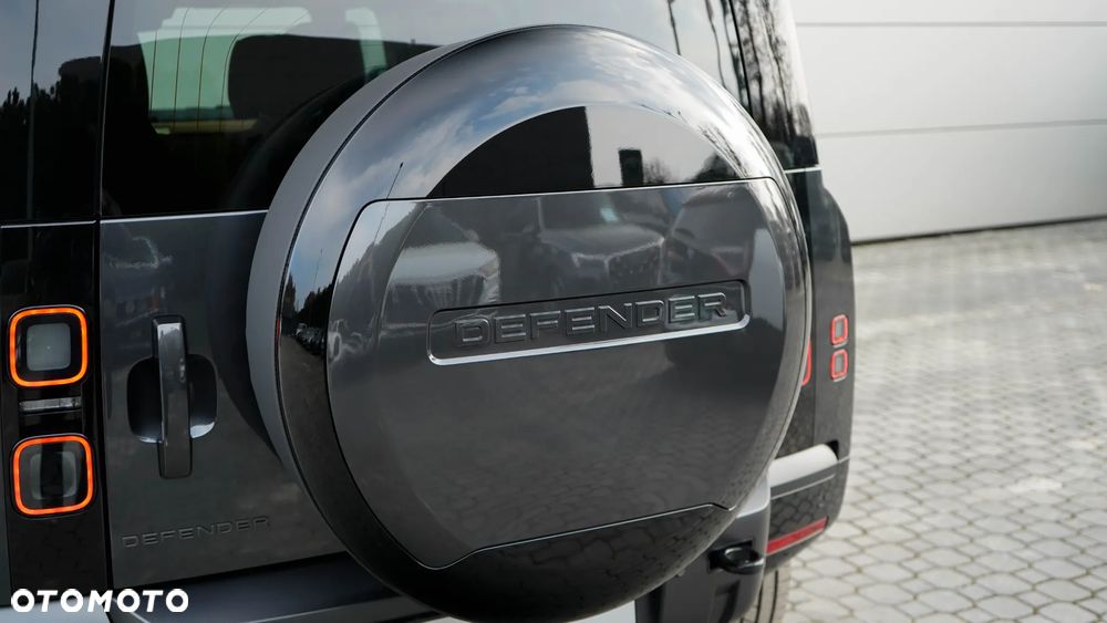 Land Rover Defender 3.0 D350 mHEV X-Dynamic HSE - 9