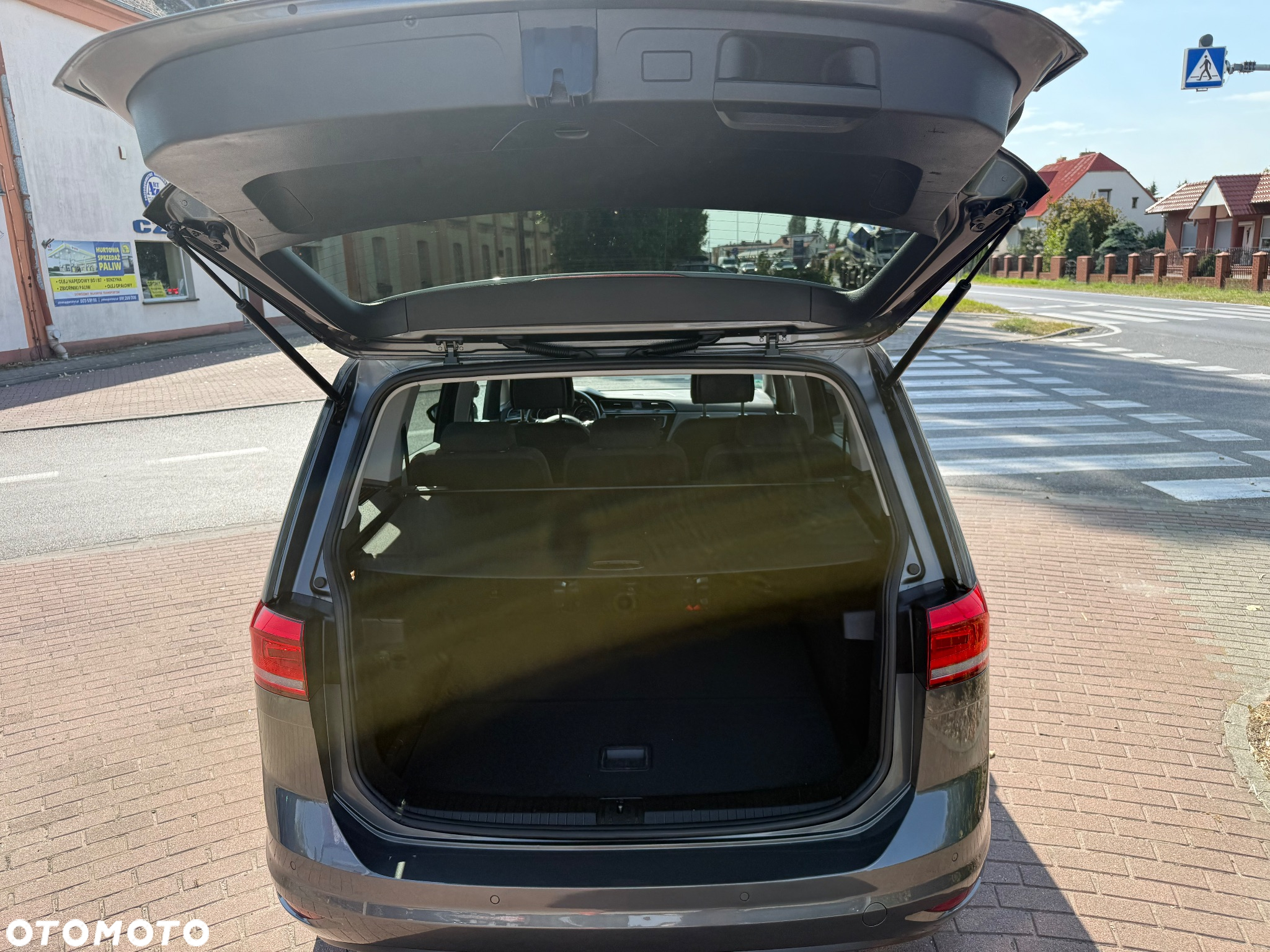 Volkswagen Touran 1.4 TSI (BlueMotion Technology) Comfortline - 17