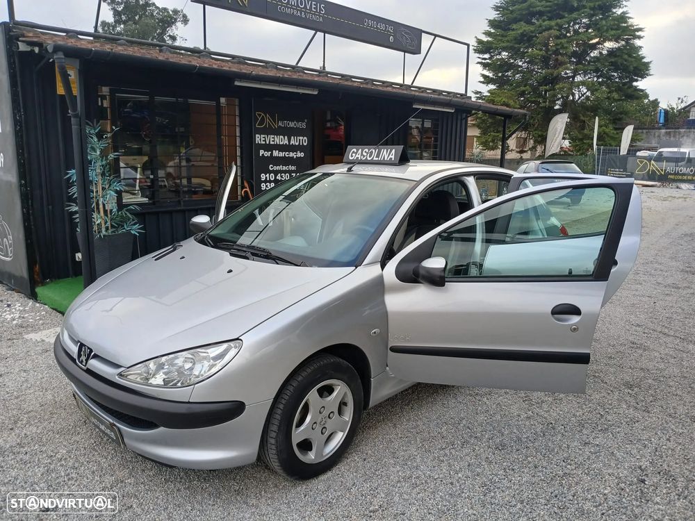 Peugeot 206 1.1 Look II - 7