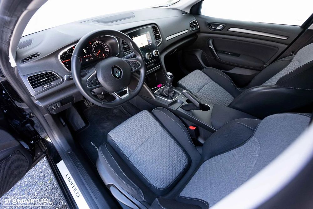 Renault Mégane Sport Tourer 1.5 Blue dCi Limited C/PM+Pneu - 24