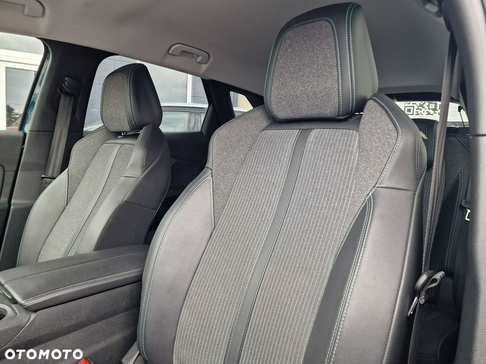 Peugeot 3008 1.6 PureTech Hybrid PHEV Allure S&S EAT8 - 19