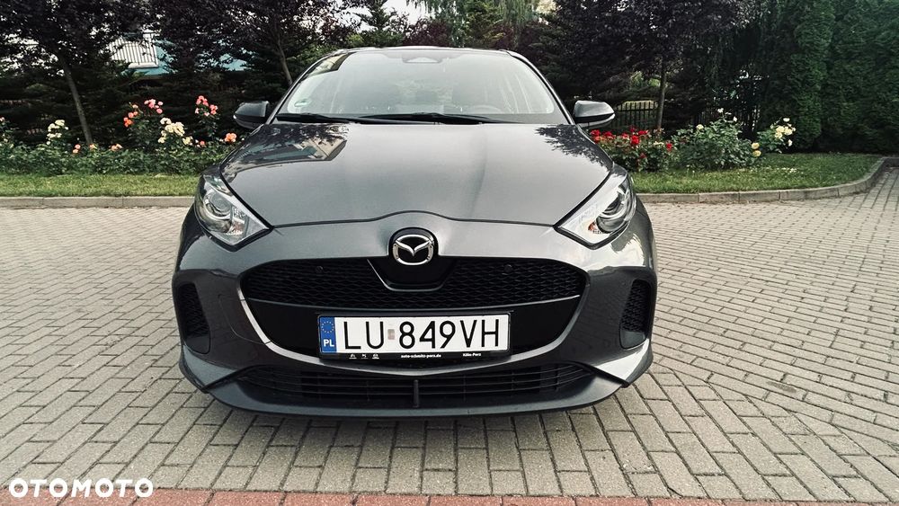 Mazda 2 Hybrid - 8