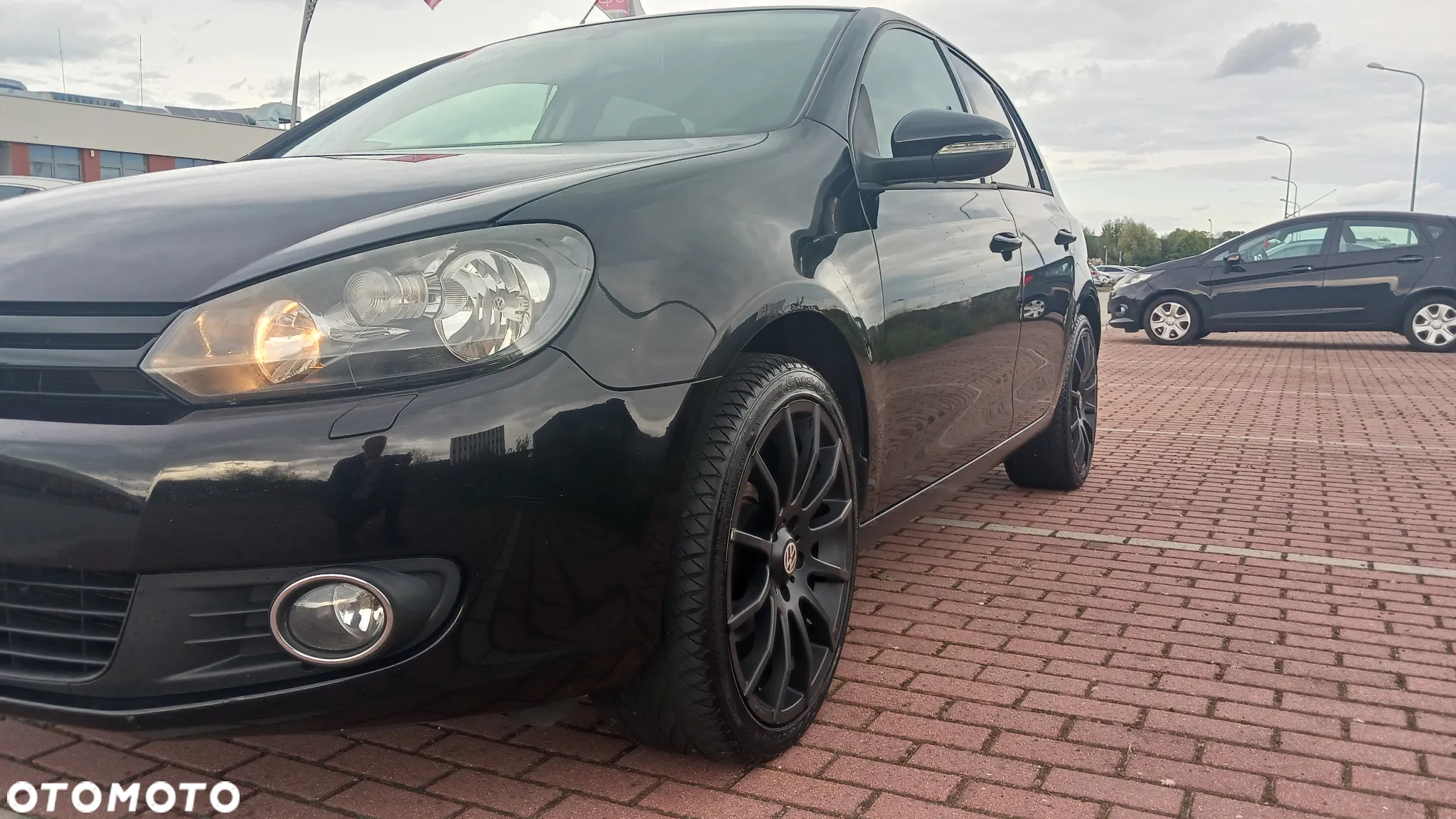 Volkswagen Golf - 14