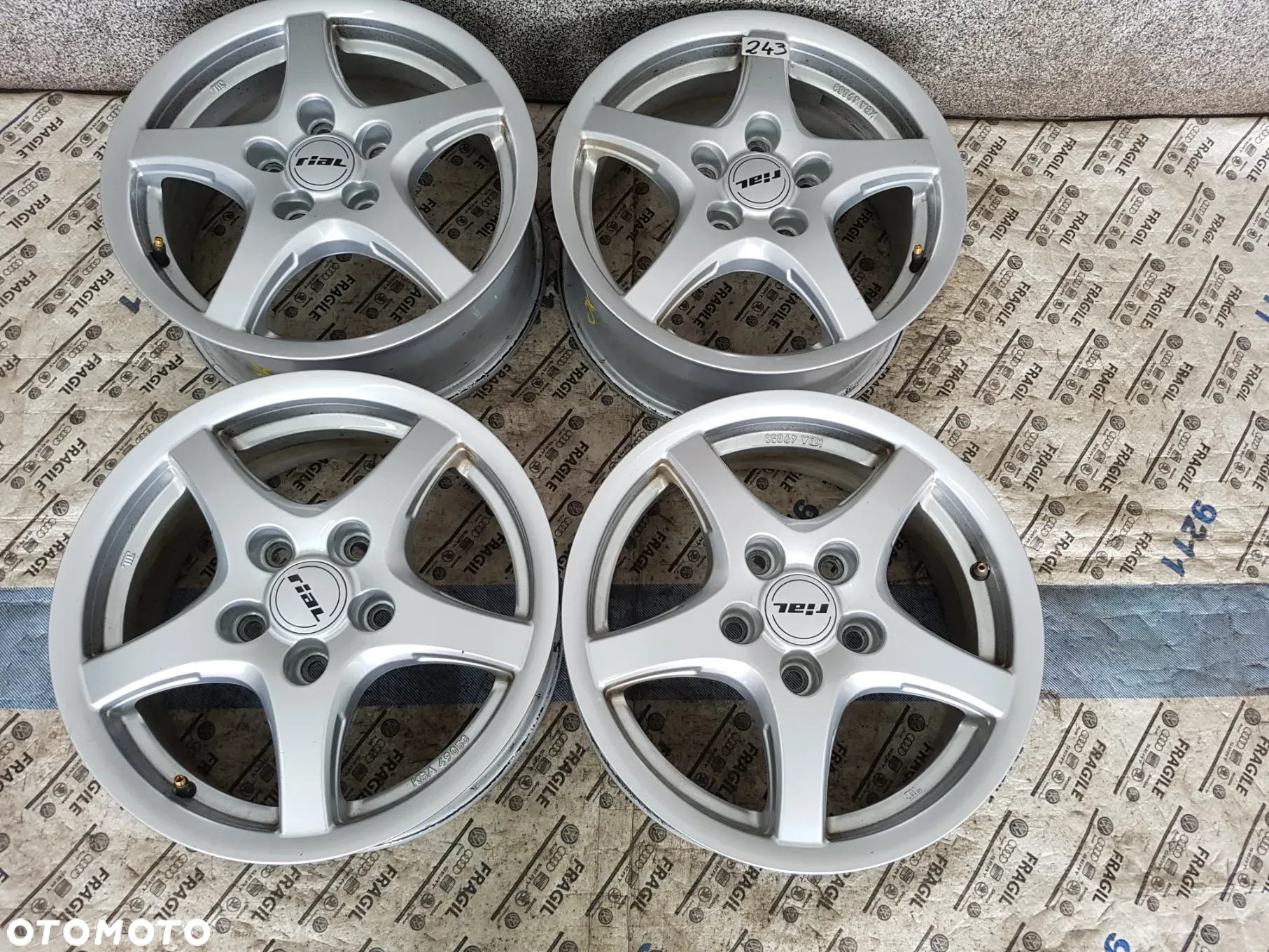 FELGI ALU VW GOLF V VI CADDY II  TOURAN  SKODA 5X112 6JX15 ET47 - 2