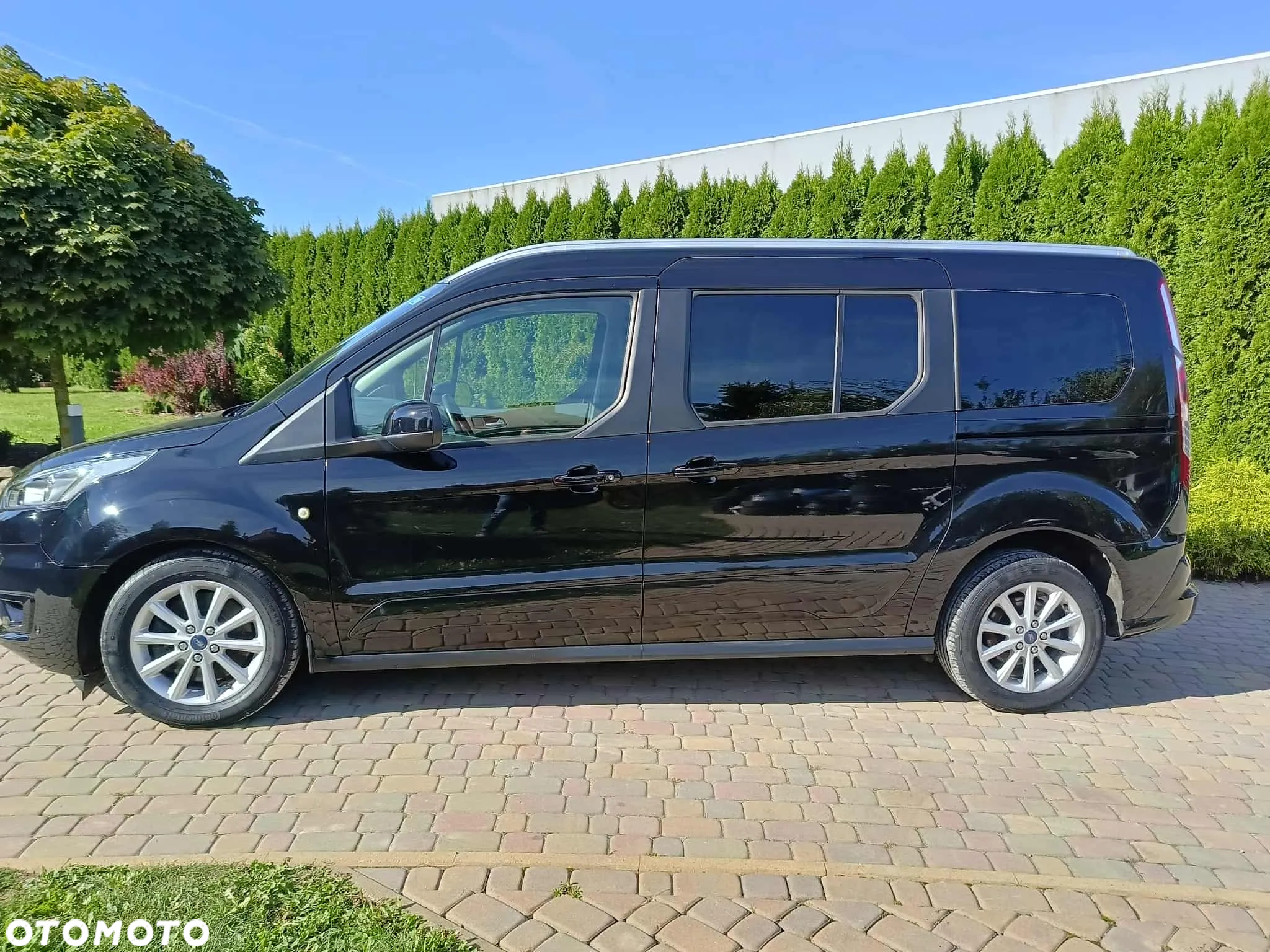 Ford Tourneo Connect Grand - 11
