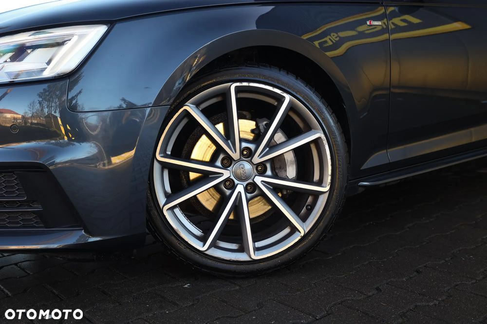 Audi A4 Avant 2.0 TDI DPF clean diesel quattro S tronic S line Sportpaket - 3