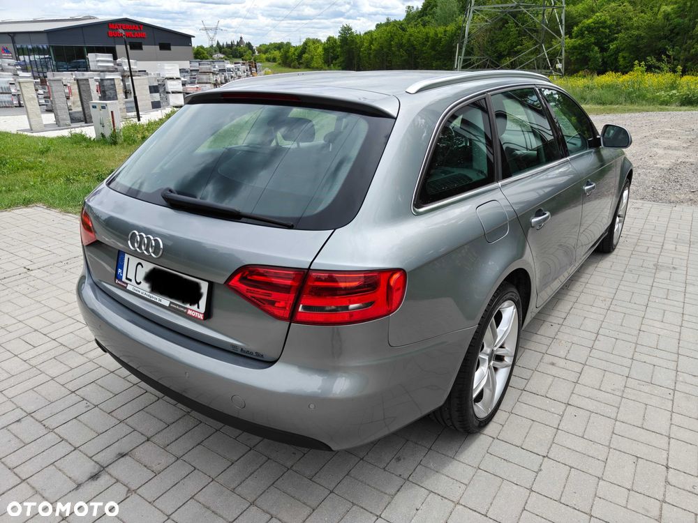 Audi A4 Avant - 4