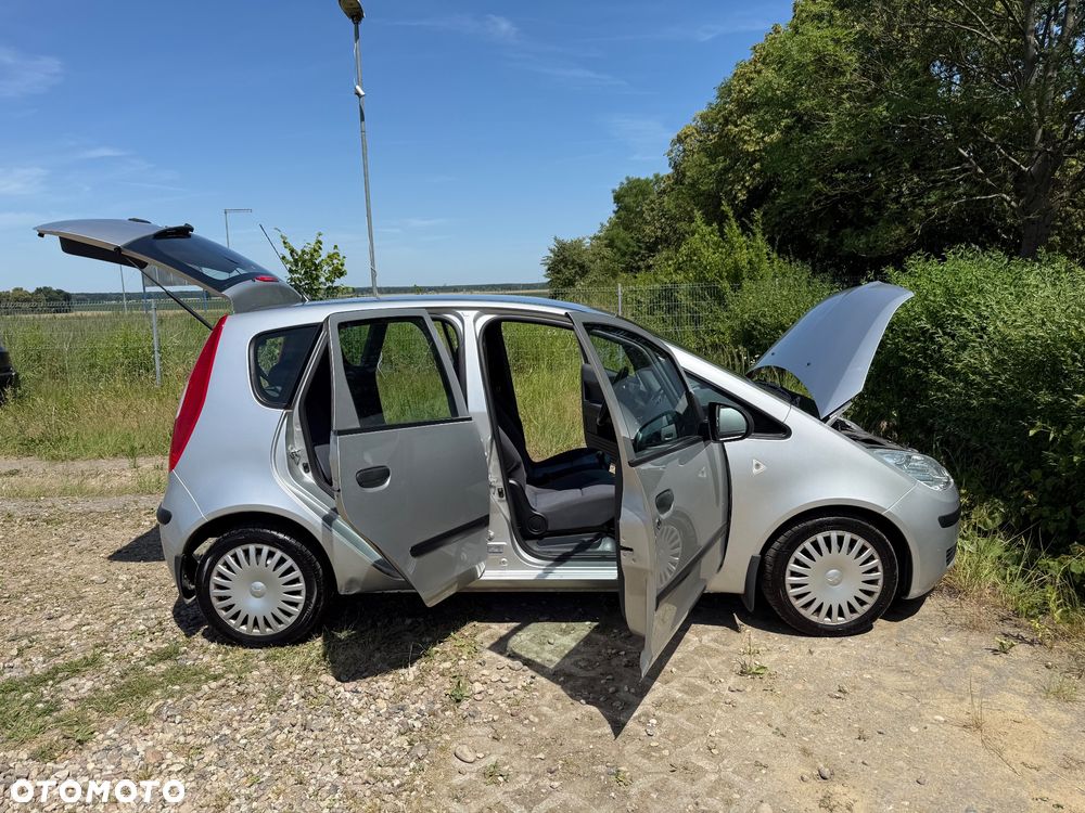 Mitsubishi Colt 1.1 - 18