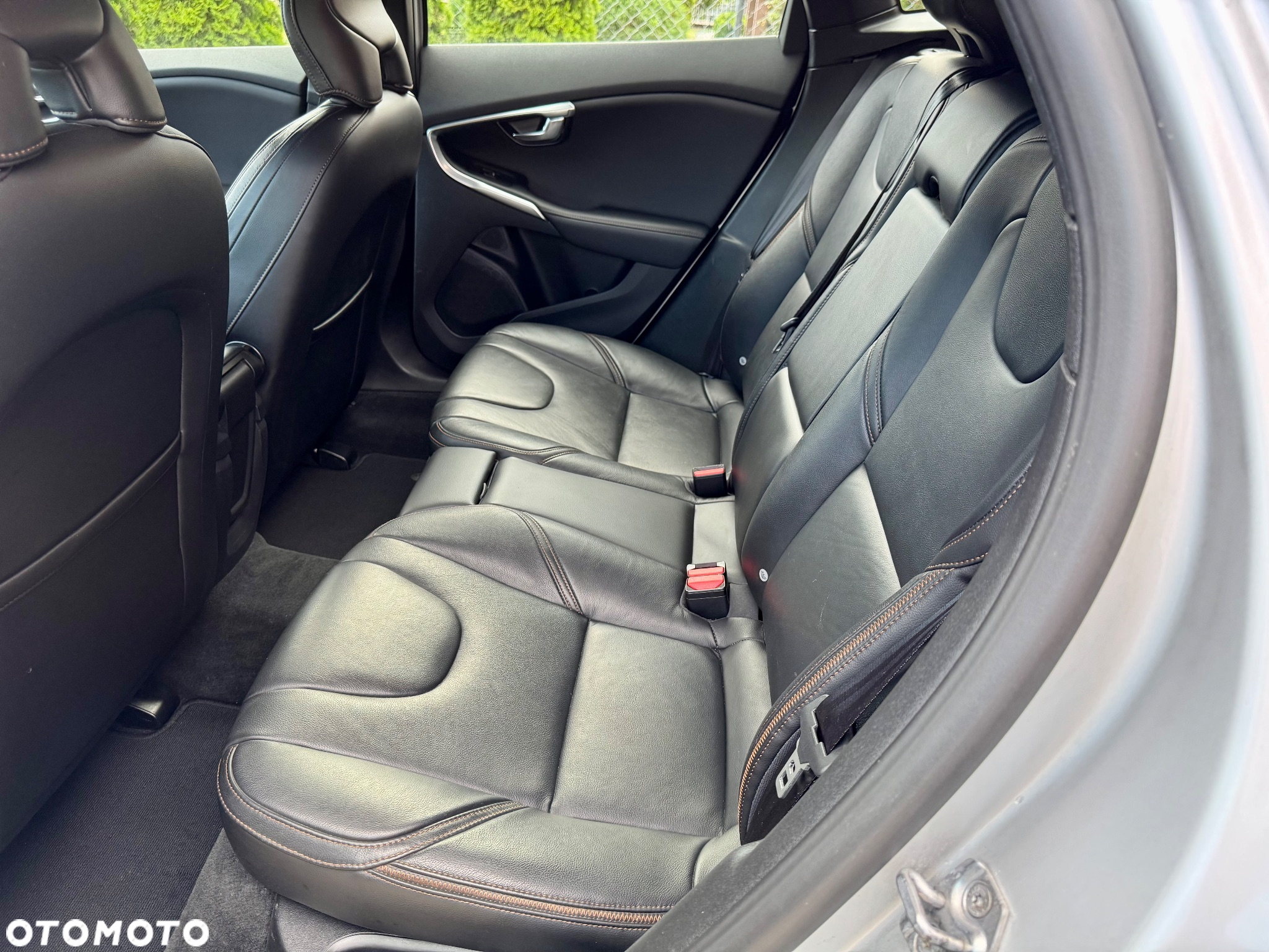 Volvo V40 Cross Country T3 Momentum - 14