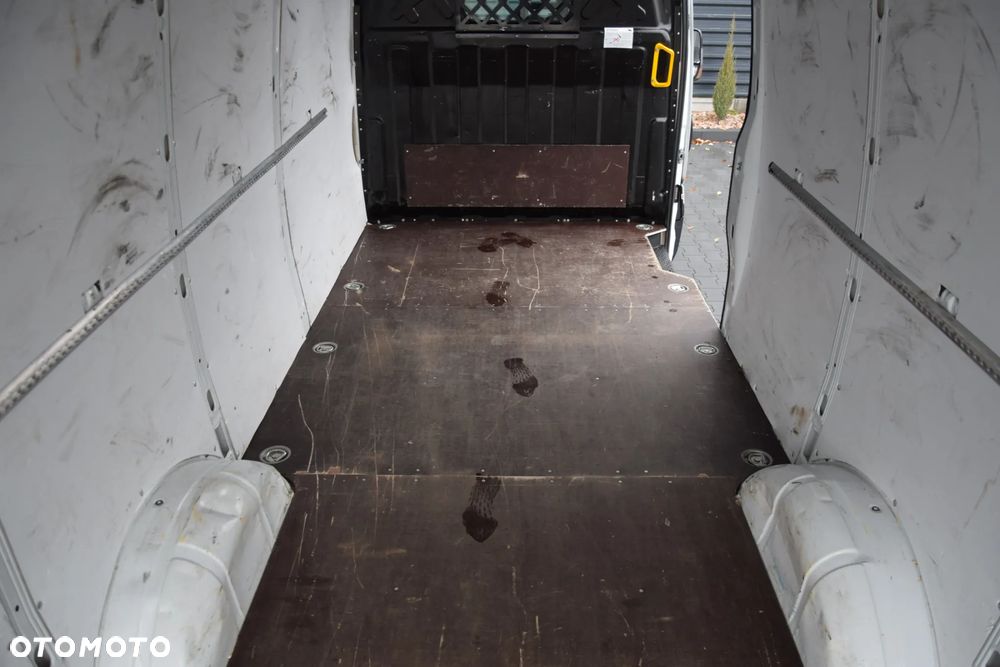 Iveco DAILY MAXI 35S16 / 2.3 - 160 KM / NOWY MODEL / 3 OSOBY / DOSTAWCZE / BLASZAK / KLIMA / CZUJNIKI COFANIA / TRYB CITY-ECO / 2023 / SERWISOWANY / SPROWADZONY Z NIEMIEC - 25