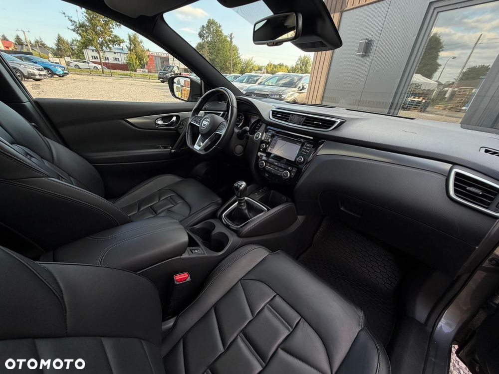 Nissan Qashqai 1.3 DIG-T Tekna+ - 25
