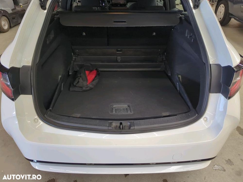 Toyota Corolla 1.8 HSD Business - 7