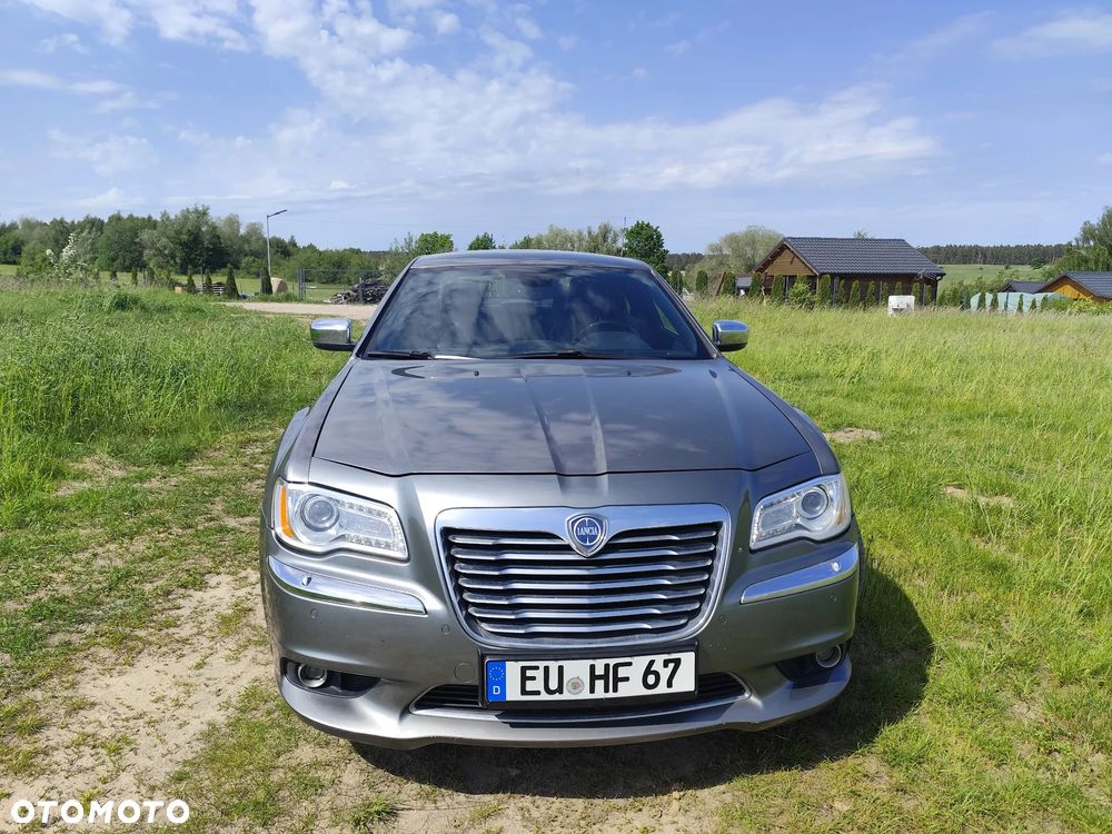 Lancia Thema 3.0 V6 CRD 24V Automatik Platinum - 3