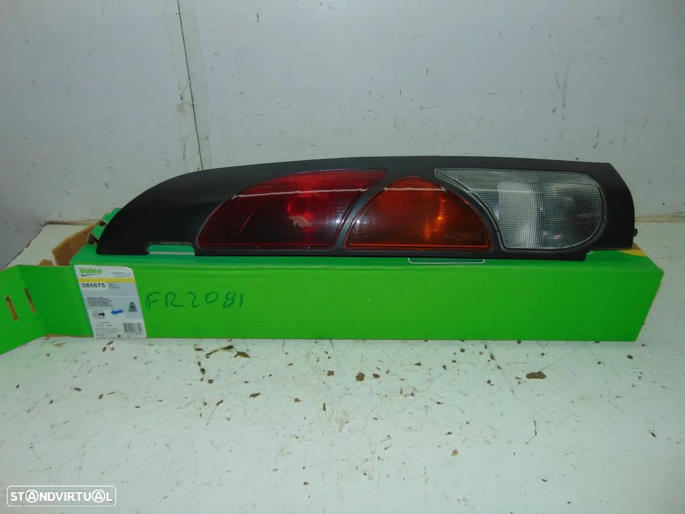 Renault Kangoo farolim - 1