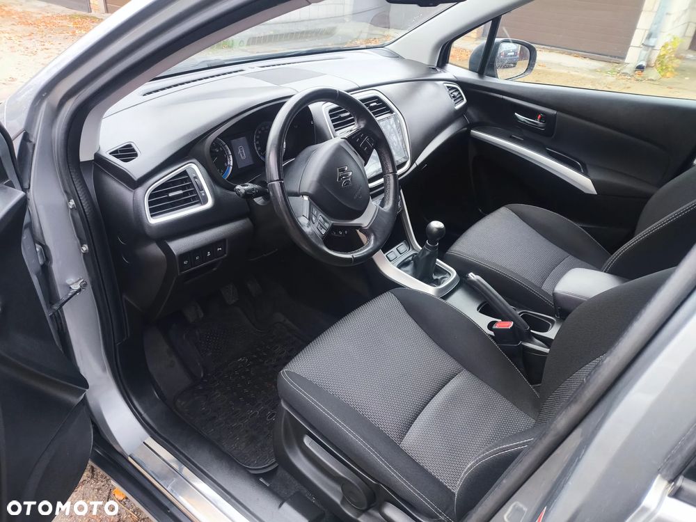 Suzuki SX4 S-Cross 1.6 Premium Plus - 10