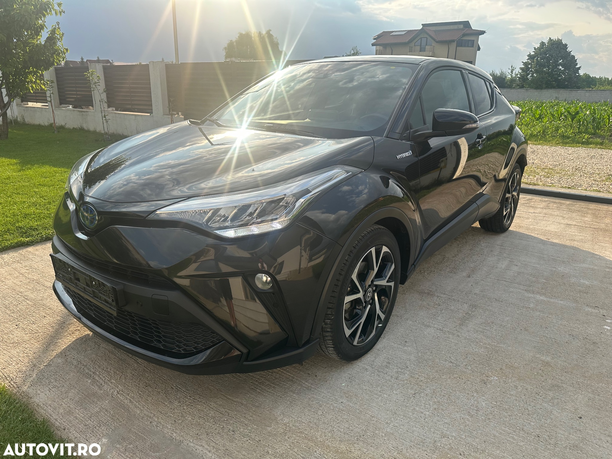 Toyota C-HR 1.8 HSD 122 CP 4x2 CVT C-lassy bi-tone - 9